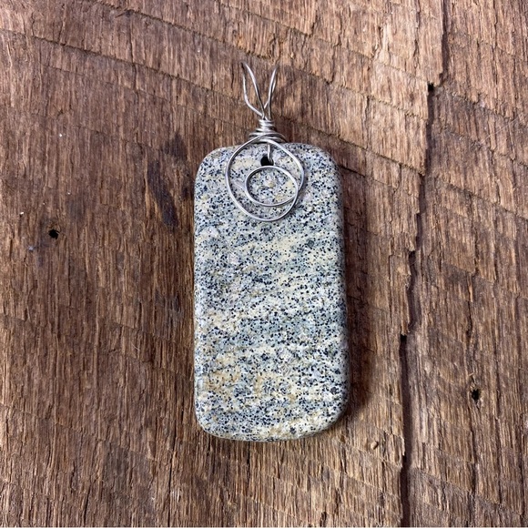 Speckled Dalmatian Polished Jasper Epitaph Stone Necklace Pendant - Picture 1 of 3